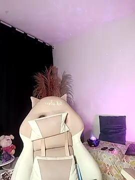 lovely kitt online show from 10-24-25, 02:10