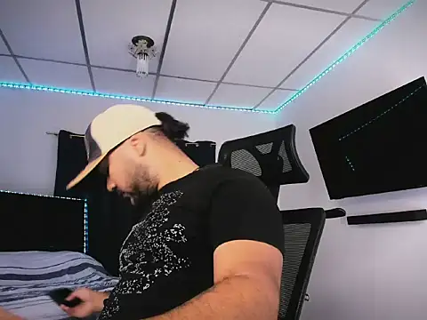 Sebas-hott online show from 02-04-26, 09:32