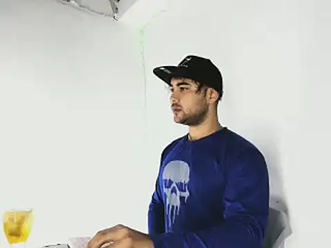 Sebas-hott online show from 09-29-25, 11:43