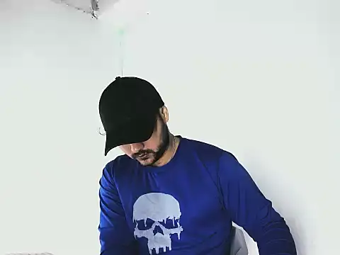 Sebas-hott online show from 10-12-25, 10:22