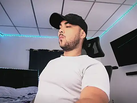 Sebas-hott online show from 02-06-26, 10:28