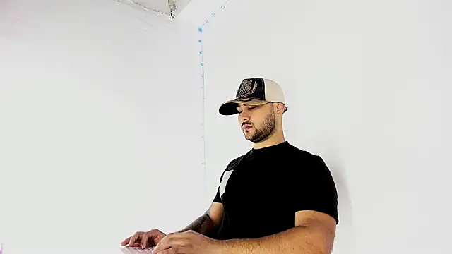 Sebas-hott online show from 09-13-25, 09:48