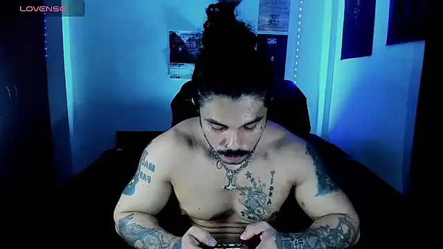 Van Velckan online show from 12-14-25, 01:23