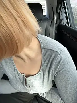 Rei1216xo online show from 11-28-25, 02:01