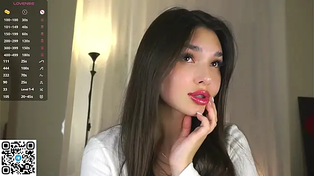 Snapshot of LoraAtcher chatting on 09-13-25, 08:53 LoraAtcher online show from 09-13-25, 08:53