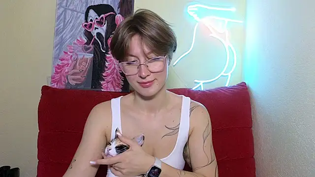 Snapshot of MalvinaBlum chatting on 09-25-25, 04:51 MalvinaBlum online show from 09-25-25, 04:51