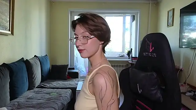 MalvinaBlum online show from 06-04-26, 04:06