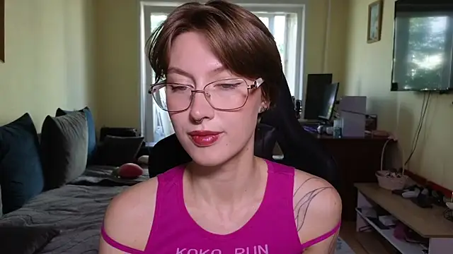 MalvinaBlum online show from 06-14-26, 04:57