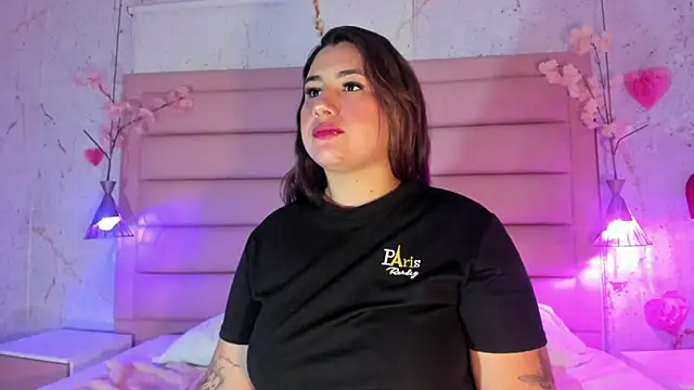 Snapshot of sabrinamilani chatting on 04-15-26, 05:02 sabrinamilani online show from 04-15-26, 05:02