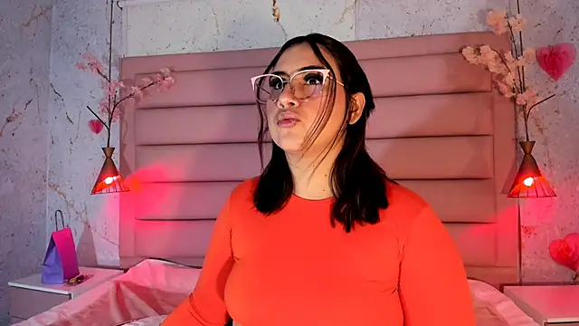 Snapshot of sabrinamilani chatting on 03-06-26, 03:23 sabrinamilani online show from 03-06-26, 03:23