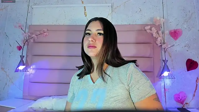 Snapshot of sabrinamilani chatting on 04-09-26, 03:08 sabrinamilani online show from 04-09-26, 03:08