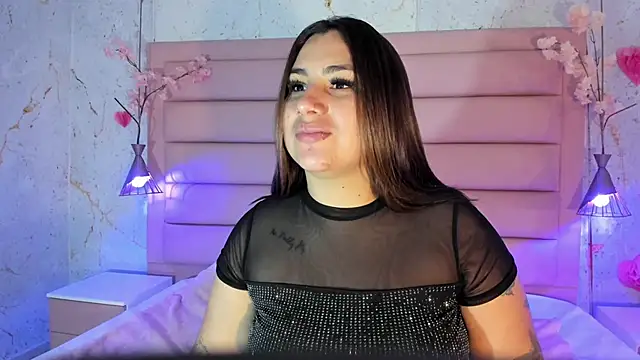 Snapshot of sabrinamilani chatting on 04-10-26, 03:13 sabrinamilani online show from 04-10-26, 03:13