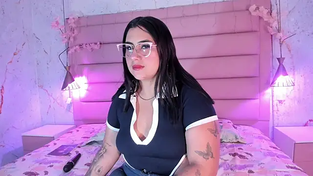 Snapshot of sabrinamilani chatting on 12-22-25, 11:49 sabrinamilani online show from 12-22-25, 11:49