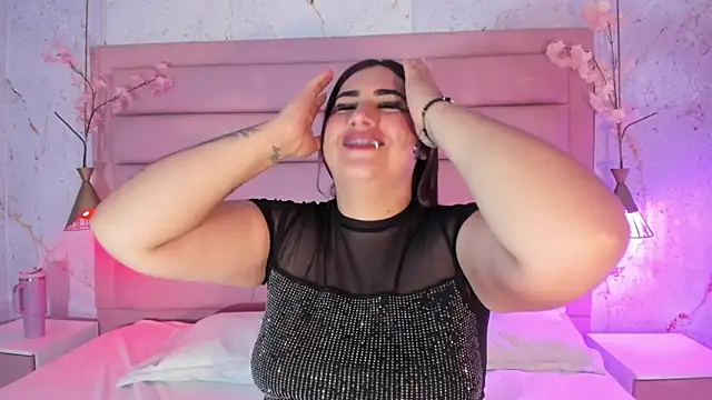 Snapshot of sabrinamilani chatting on 02-02-26, 03:16 sabrinamilani online show from 02-02-26, 03:16