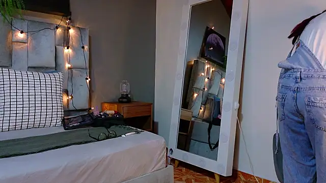 alaia-rogers online show from 10-10-25, 11:33