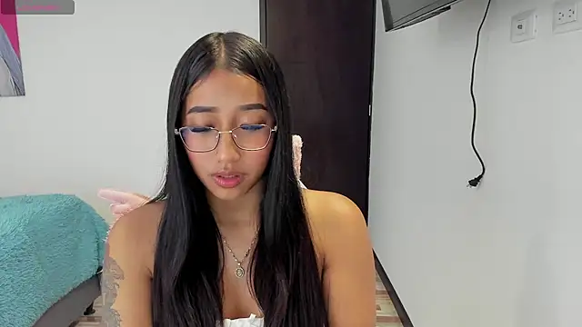 isa bellaa0 online show from 03-02-25, 12:31