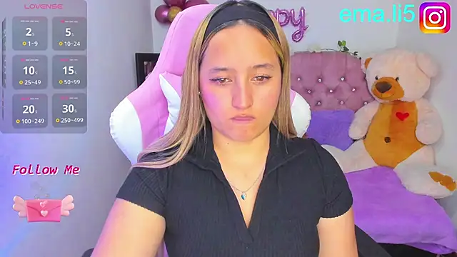 Snapshot of ema_tayy chatting on 02-04-26, 09:10 ema tayy online show from 02-04-26, 09:10