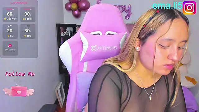 Snapshot of ema_tayy chatting on 01-31-26, 09:02 ema tayy online show from 01-31-26, 09:02