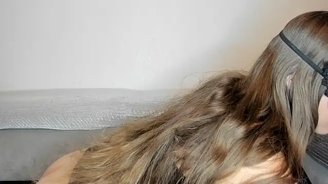Mlleeffy online show from 10-18-25, 09:06