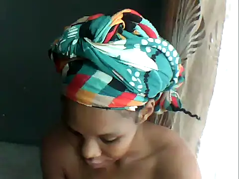 Snapshot of MAZINGDIVA1994 chatting on 02-14-25, 09:55 MAZINGDIVA1994 online show from 02-14-25, 09:55
