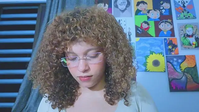 Snapshot of Ada_gales_ chatting on 06-15-26, 03:18 Ada gales online show from 06-15-26, 03:18