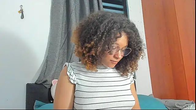 Ada gales  online show from 11-04-25, 02:48