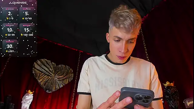 Angel Snowhotxxx online show from 02-16-25, 06:32