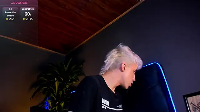 Angel Snowhotxxx online show from 05-12-26, 10:16