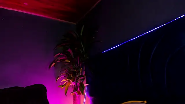 Angel Snowhotxxx online show from 05-08-26, 05:55