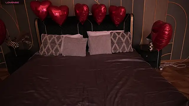 IceDanielles online show from 02-09-26, 03:21