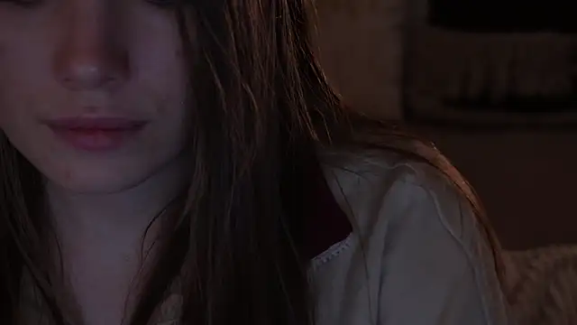 IceDanielles online show from 12-21-25, 01:46