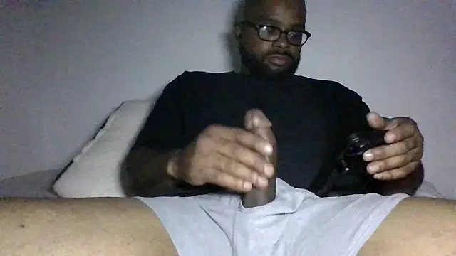 Snapshot of Enos3 chatting on 09-21-25, 03:00 Enos3 online show from 09-21-25, 03:00