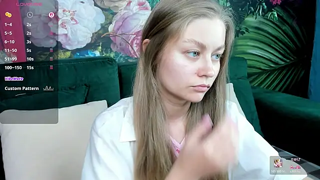 Polumna cute online show from 05-23-26, 09:52