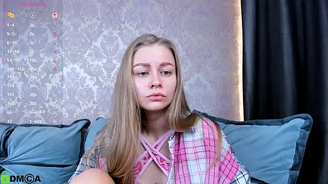 Polumna cute online show from 10-16-25, 08:44