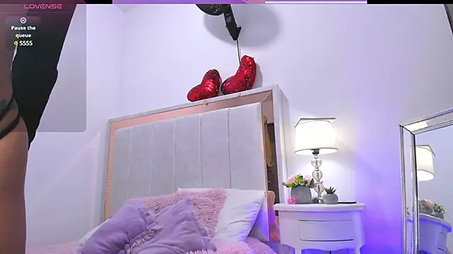 Snapshot of michelle_madson_ chatting on 03-07-25, 02:34 michelle madson  online show from 03-07-25, 02:34