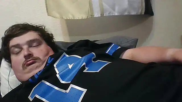 YelpedAverting online show from 11-17-25, 12:25