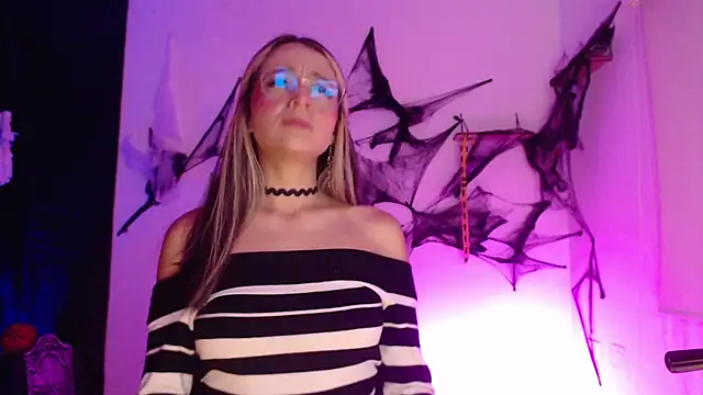 penny sweett  online show from 10-30-25, 11:34