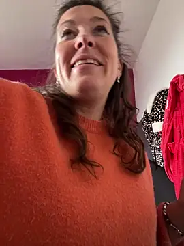 Lwhite1 online show from 03-23-26, 04:40