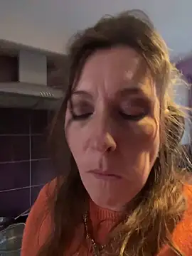 Lwhite1 online show from 02-17-26, 04:59