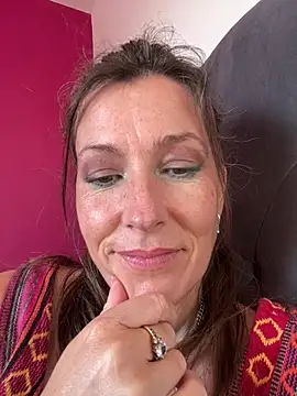 Lwhite1 online show from 03-19-26, 04:40