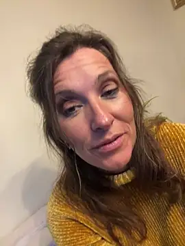 Lwhite1 online show from 02-06-26, 04:47