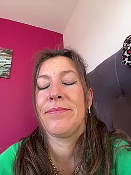 Lwhite1 online show from 03-17-26, 04:43