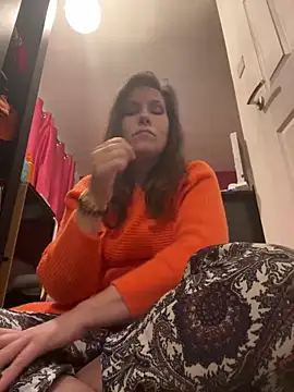 Lwhite1 online show from 03-21-25, 12:40