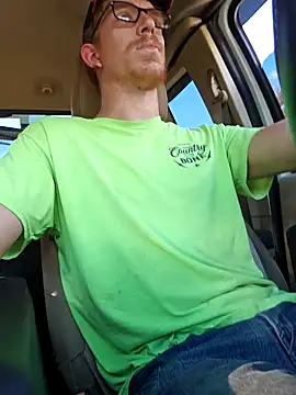 Snapshot of REDHAMMER_ chatting on 10-02-25, 08:34 REDHAMMER online show from 10-02-25, 08:34