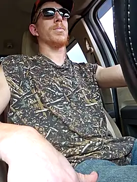 Snapshot of REDHAMMER_ chatting on 10-01-25, 08:13 REDHAMMER online show from 10-01-25, 08:13