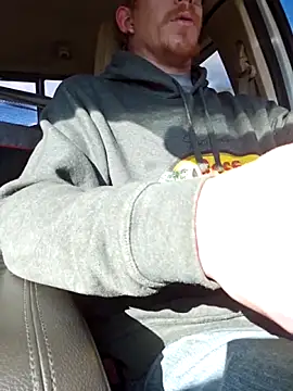 Snapshot of REDHAMMER_ chatting on 10-30-25, 08:17 REDHAMMER online show from 10-30-25, 08:17