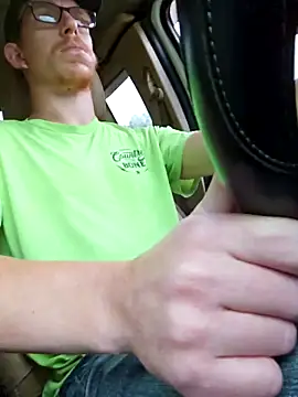 Snapshot of REDHAMMER_ chatting on 09-24-25, 08:48 REDHAMMER online show from 09-24-25, 08:48