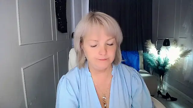 Juarnea online show from 09-23-25, 09:05