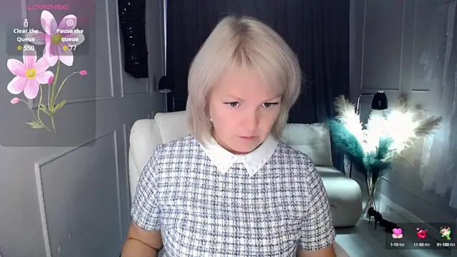 Juarnea online show from 09-13-25, 09:09