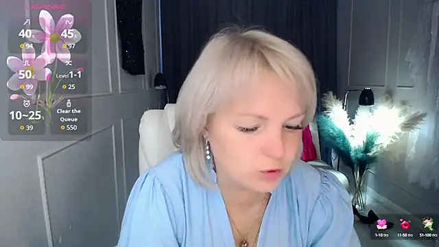 Juarnea online show from 09-17-25, 11:01